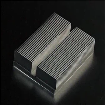 Alumīnija spuras radiators