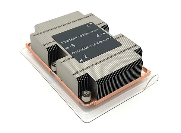 Alumīnija rāvējslēdzēja spura vara plāksne 1U servera CPU siltuma izlietne ar siltuma caurulēm LGA3647 šaurām
