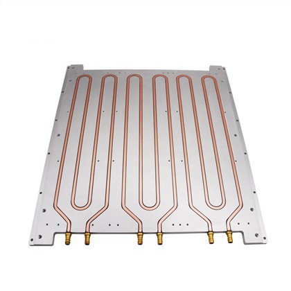 Alumīnija ūdens dzesēšanas plāksnes radiators ar vara caurulēm